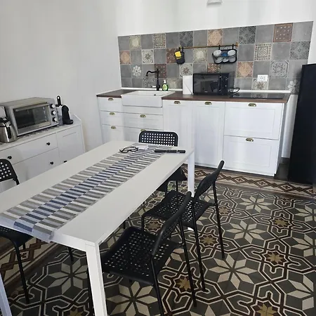 Afina House Appartement *